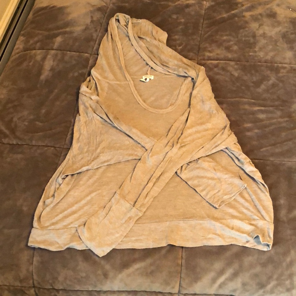 Grey hooded shirt